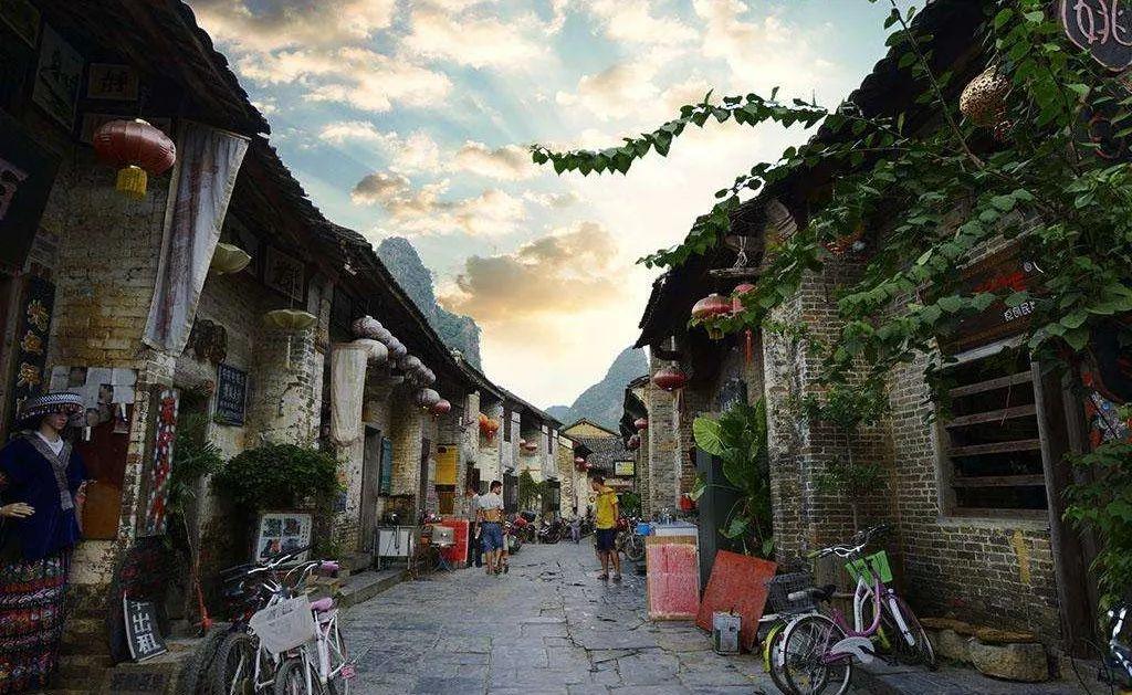 华泰证券：公募基金对港股配置力度减弱 配置仍建议以防御为主